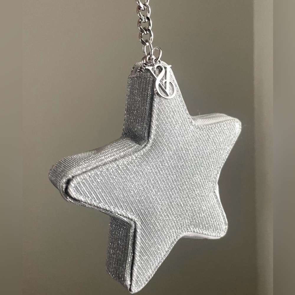 Victoria's Secret✨🩶🤍 Shimmering Silver Star Wallet